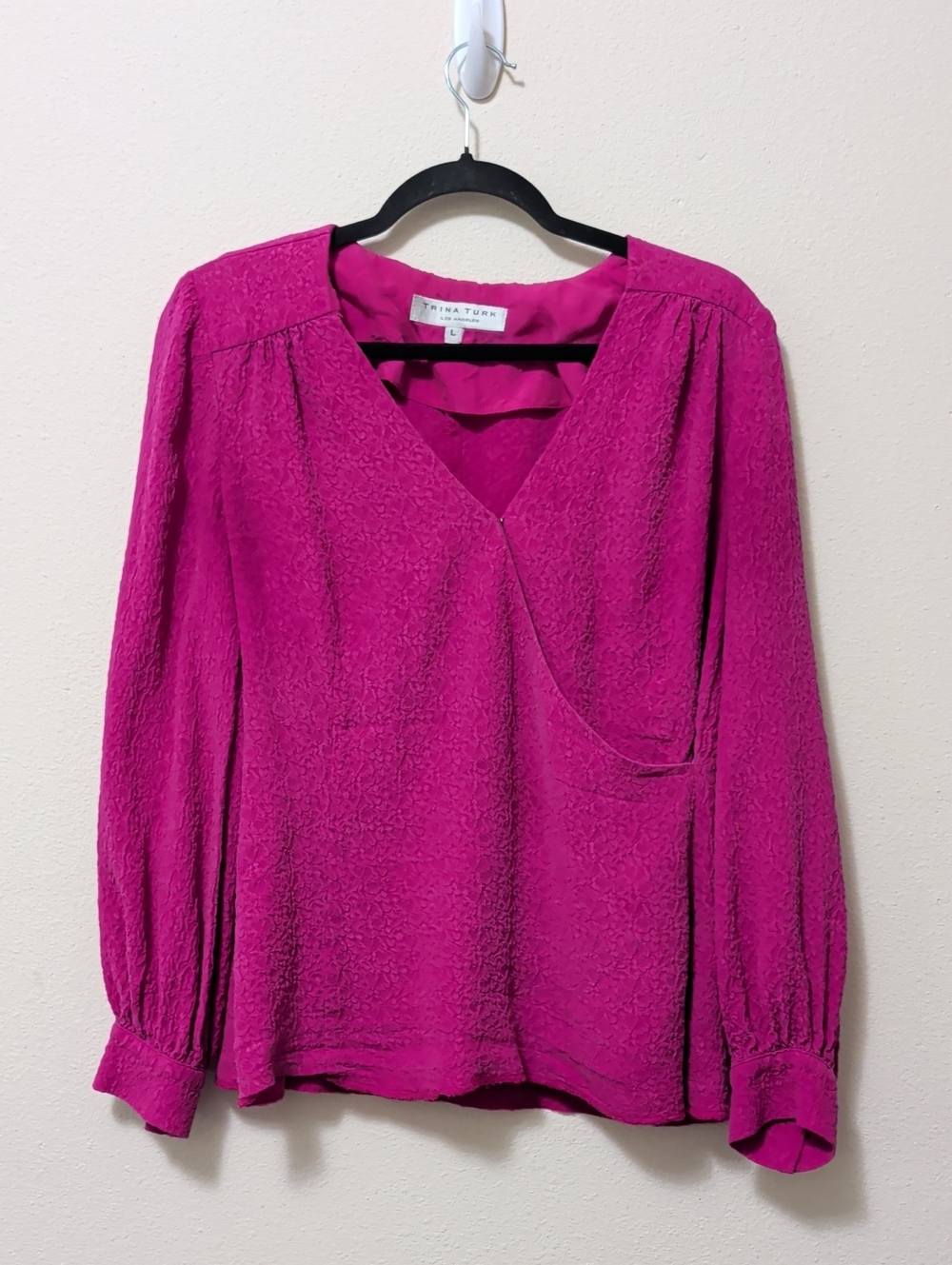 Trina Turk Magenta Textured V-Neck Long-Sleeve Blouse